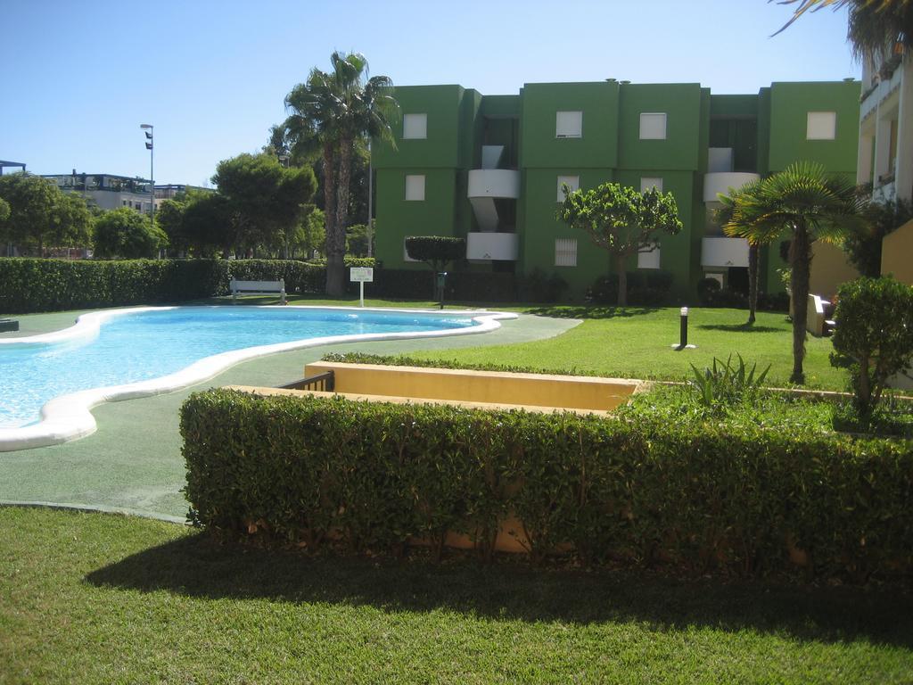 Los Juncos Apartamentos - Solo Familias Oliva Exterior photo