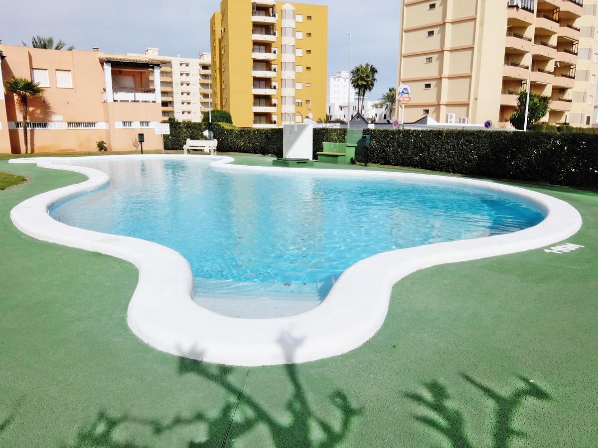 Los Juncos Apartamentos - Solo Familias Oliva Exterior photo